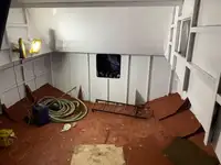 Vetolaiva myynnissä