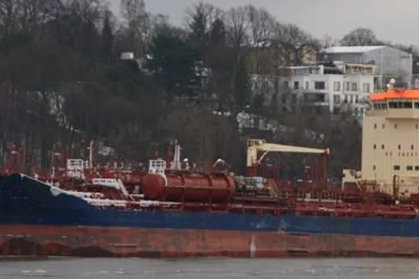 Oil/Chemical tanker for sale