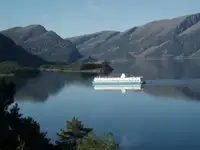 Proomu myynnissä