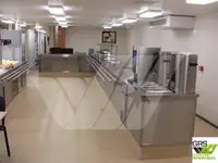 Konttilaiva myynnissä