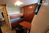 Kelluva hotelli myynnissä