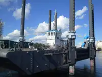 Proomu Myytävänä
