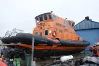 Miehistöalus myynnissä