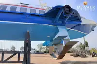 Hydrofoil-alus myynnissä