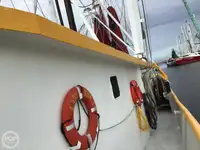 Troolari myynnissä