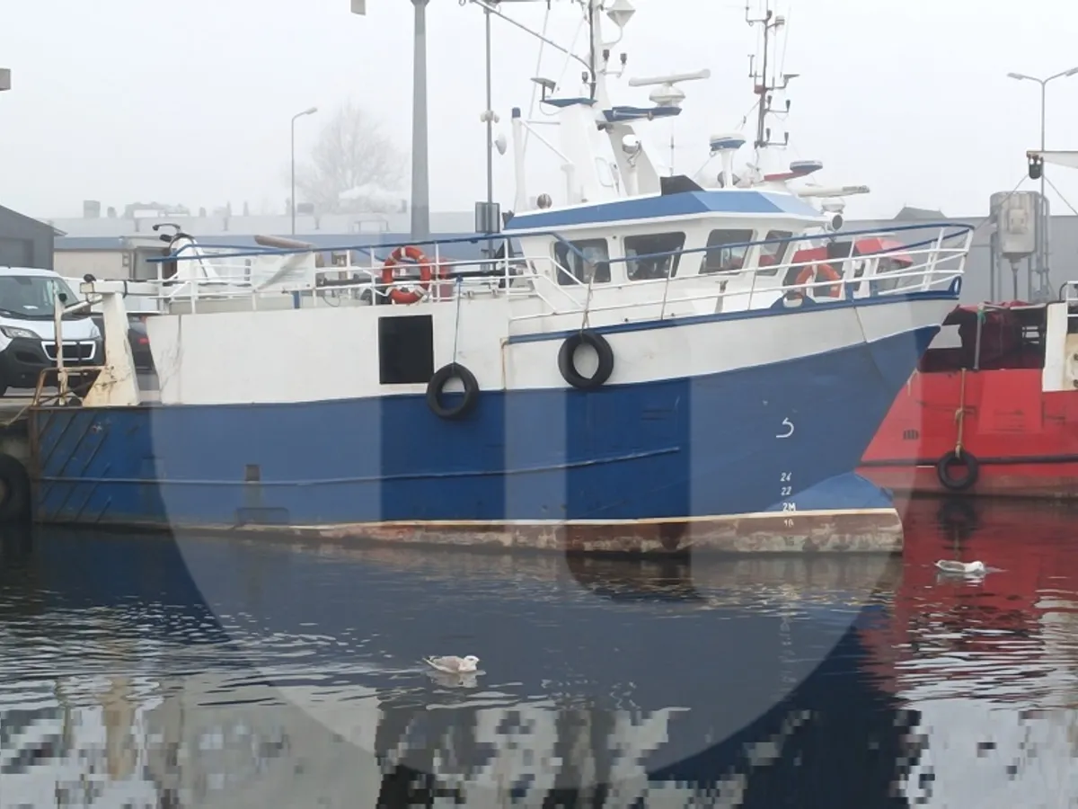 Elävän kalan kuljetusalus myynnissä