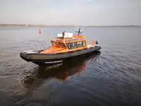 Konttilaiva myynnissä