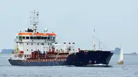 Oil/Chemical tanker Myytävänä