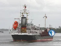 Öljy-/kemikaalitankkeri myynnissä
