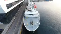 Konttilaiva myynnissä
