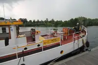 Risteilyalus myynnissä