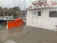 Tuulipuistoaluksen huoltoalus myynnissä