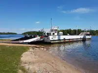 Proomu myynnissä