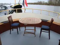 Proomu myynnissä