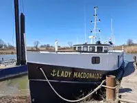 Vetolaiva myynnissä