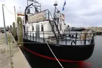 Matkustaja-alus myynnissä