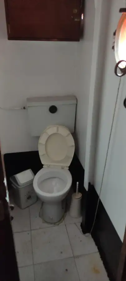 Vetolaiva myynnissä
