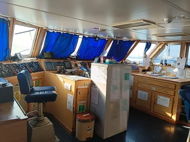 Miehistöalus myynnissä