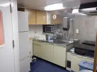 Partiovene myynnissä
