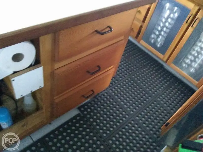 Kutteri myynnissä