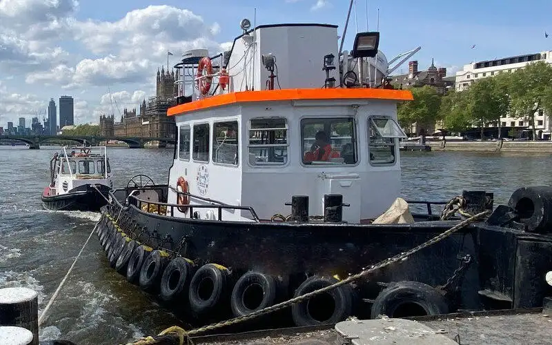 Vetolaiva myynnissä