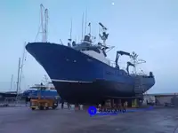 Tonnikalasiimakalastusalus myynnissä