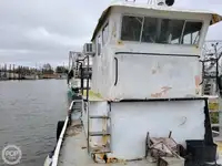 Huoltoalus myynnissä