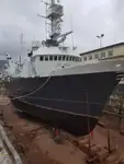 Konttilaiva myynnissä
