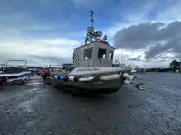 Partiovene Myytävänä
