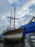 Risteilyalus myynnissä