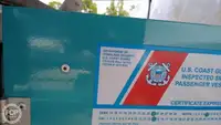 Konttilaiva myynnissä