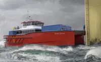 Konttilaiva myynnissä
