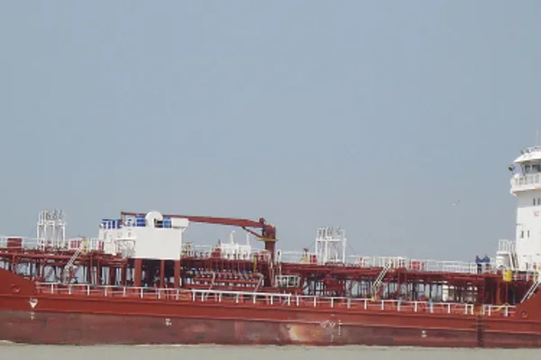 Oil/Chemical tanker for sale