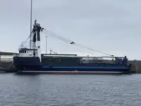 Jääkaivaaluksen tyyppinen alus myynnissä