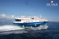 Hydrofoil-alus myynnissä
