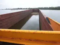 Proomu Myytävänä