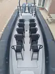 Konttilaiva myynnissä