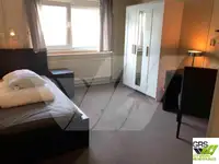 Asuntolaiva myynnissä