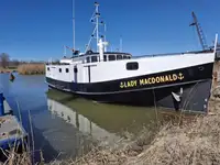 Hinausvene Myytävänä