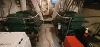 Konttilaiva myynnissä