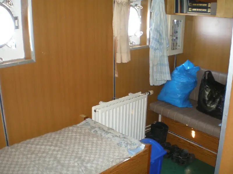 Vetolaiva myynnissä
