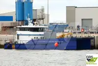Tuulipuistoaluksen huoltoalus myynnissä