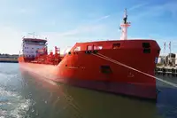 Oil/Chemical tanker Myytävänä