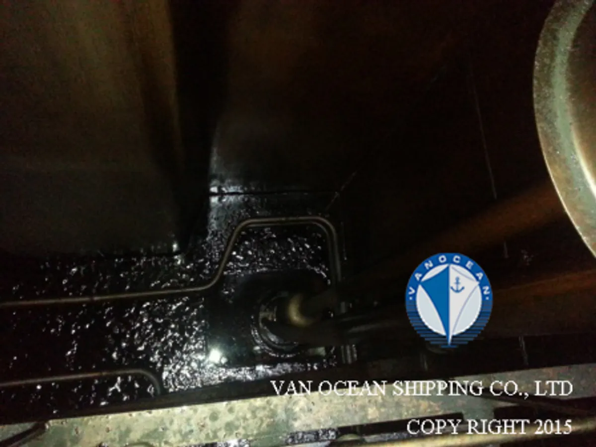 Öljy-/kemikaalitankkeri myynnissä