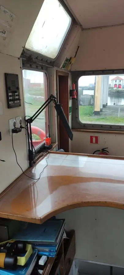 Vetolaiva myynnissä