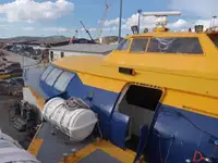 Hydrofoil-alus myynnissä