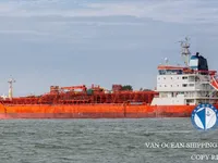 Öljy-/kemikaalitankkeri myynnissä