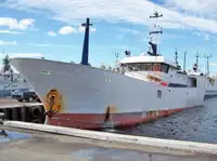 Pitkäsiimakalastusalus myynnissä