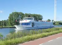 Risteilyalus myynnissä