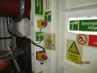 Jääkaivaaluksen tyyppinen alus myynnissä